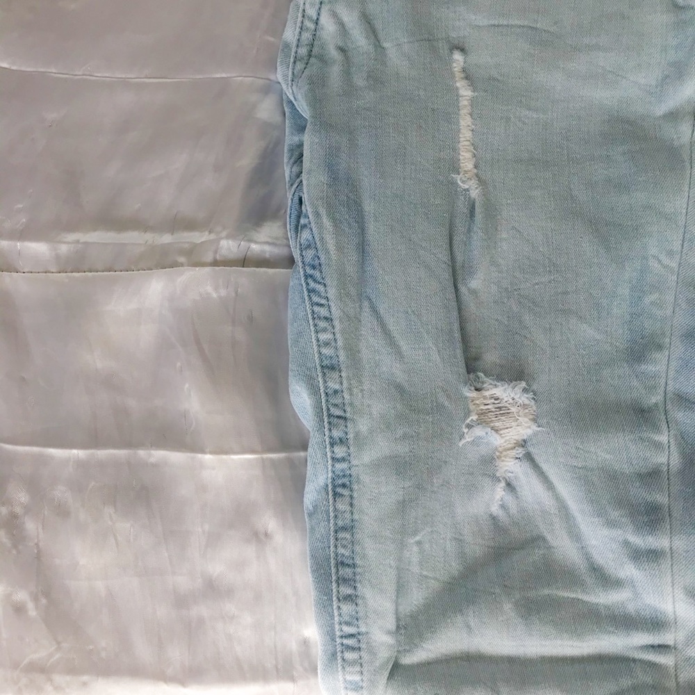 Jeans - Picture 3 of 4